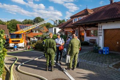 Kirchheim Teck: Dachstuhlbrand - Loescharbeiten dauern an